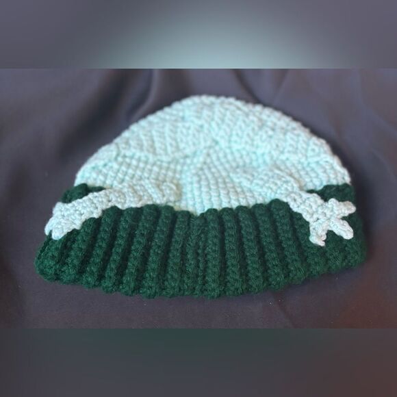 NEW Hand Crocheted Adult Frog Hat - Picture 3 of 10